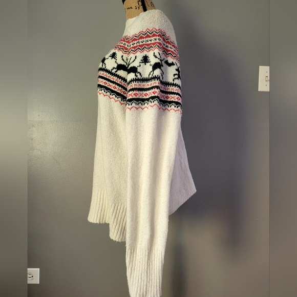 🦌Maurices Reindeer Sweater - Picture 3 of 4